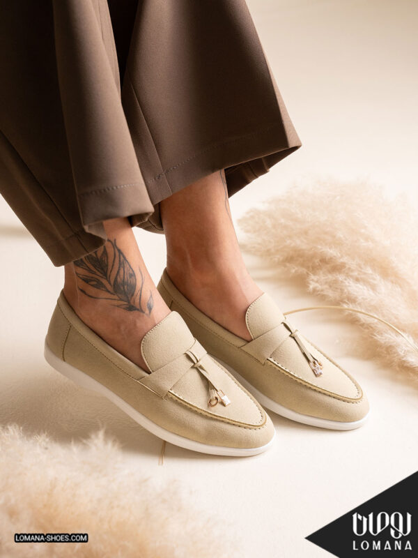 کالج فلورا لومانا - کد 2676