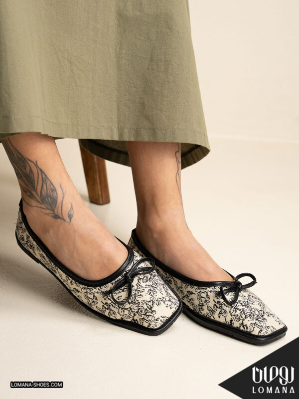 کالج پاپیونی گل لومانا - کد 2710