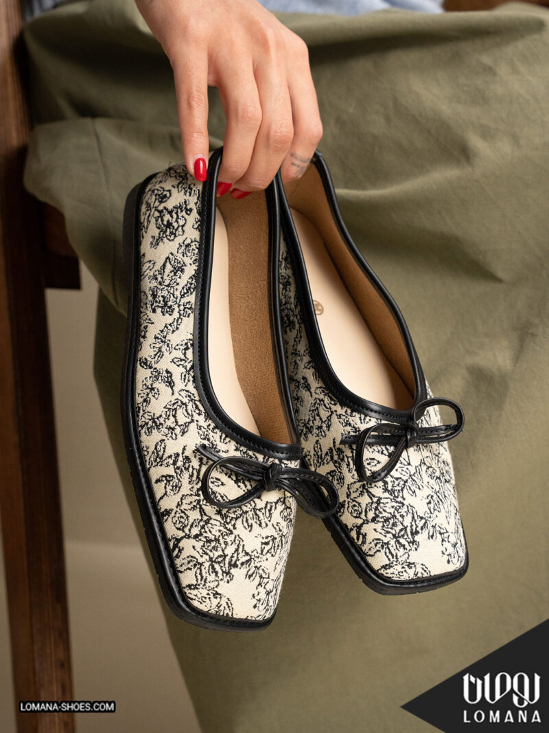 کالج پاپیونی گل لومانا - کد 2710