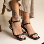 صندل پاشنه وارداتی دی اند جی لومانا - کد 2786